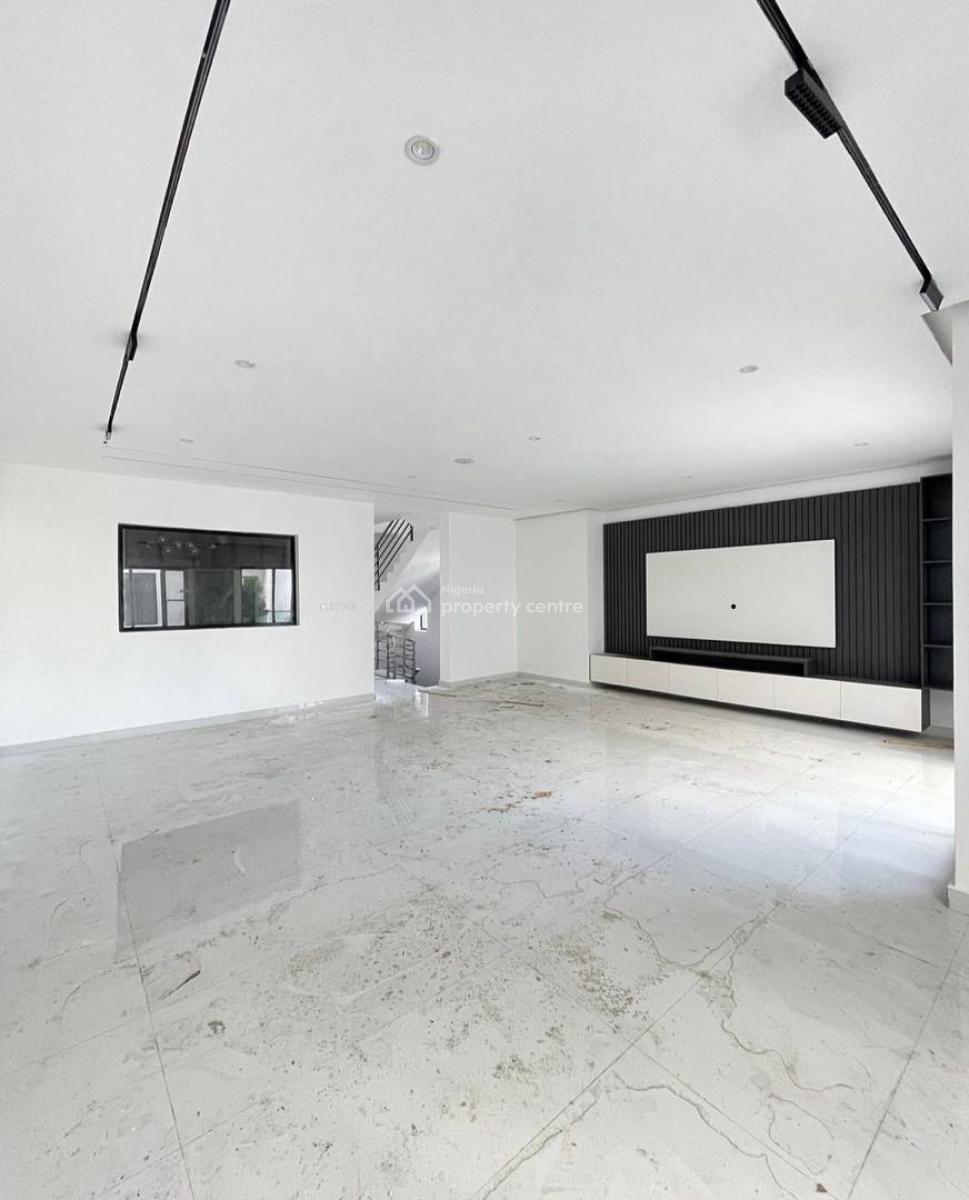 Luxury and Magnificent: Prime Location with B Q, Ikate, Lekki, Lagos, Terraced Duplex for Rent