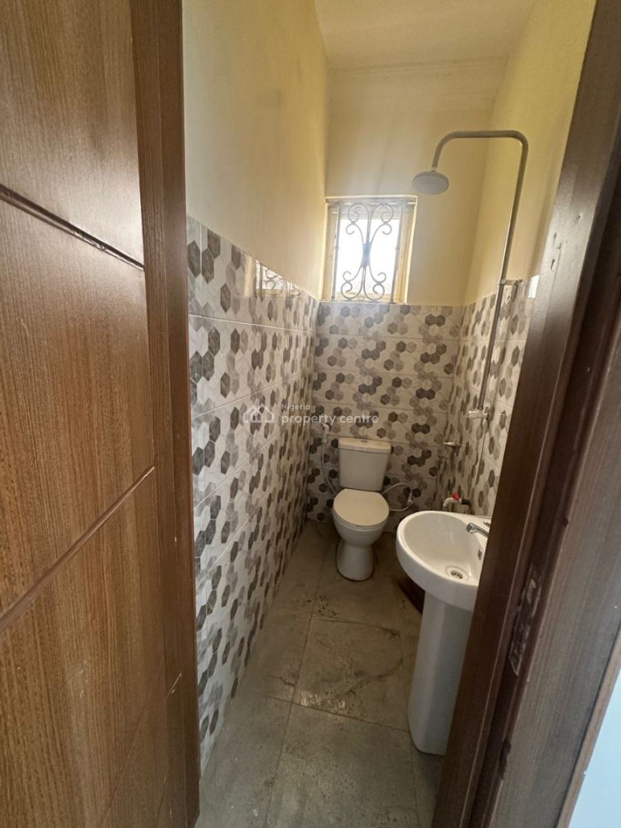 Spacious 4 Bedroom Detached House with a Spacious Compound & Bq, Lekki, Lagos, Detached Duplex for Rent