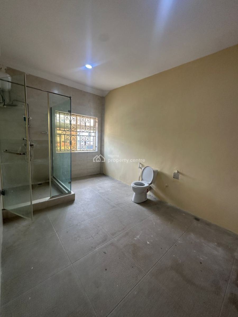 Spacious 4 Bedroom Detached House with a Spacious Compound & Bq, Lekki, Lagos, Detached Duplex for Rent