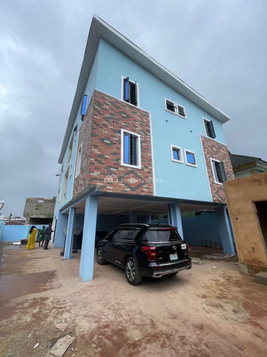 Luxurious 2 Bedroom Apartment, Surulere, Lagos, Flat / Apartment for Sale