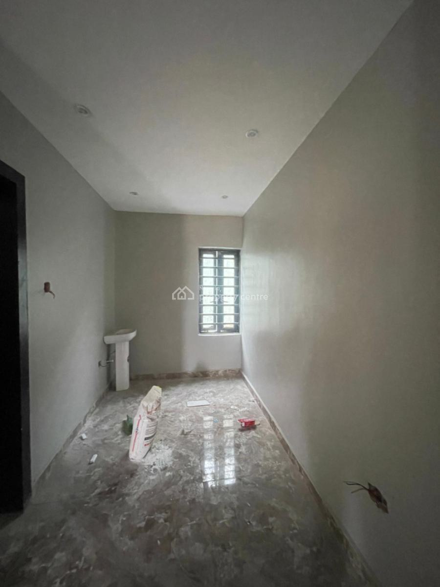 Luxurious 2 Bedroom Apartment, Surulere, Lagos, Flat / Apartment for Sale