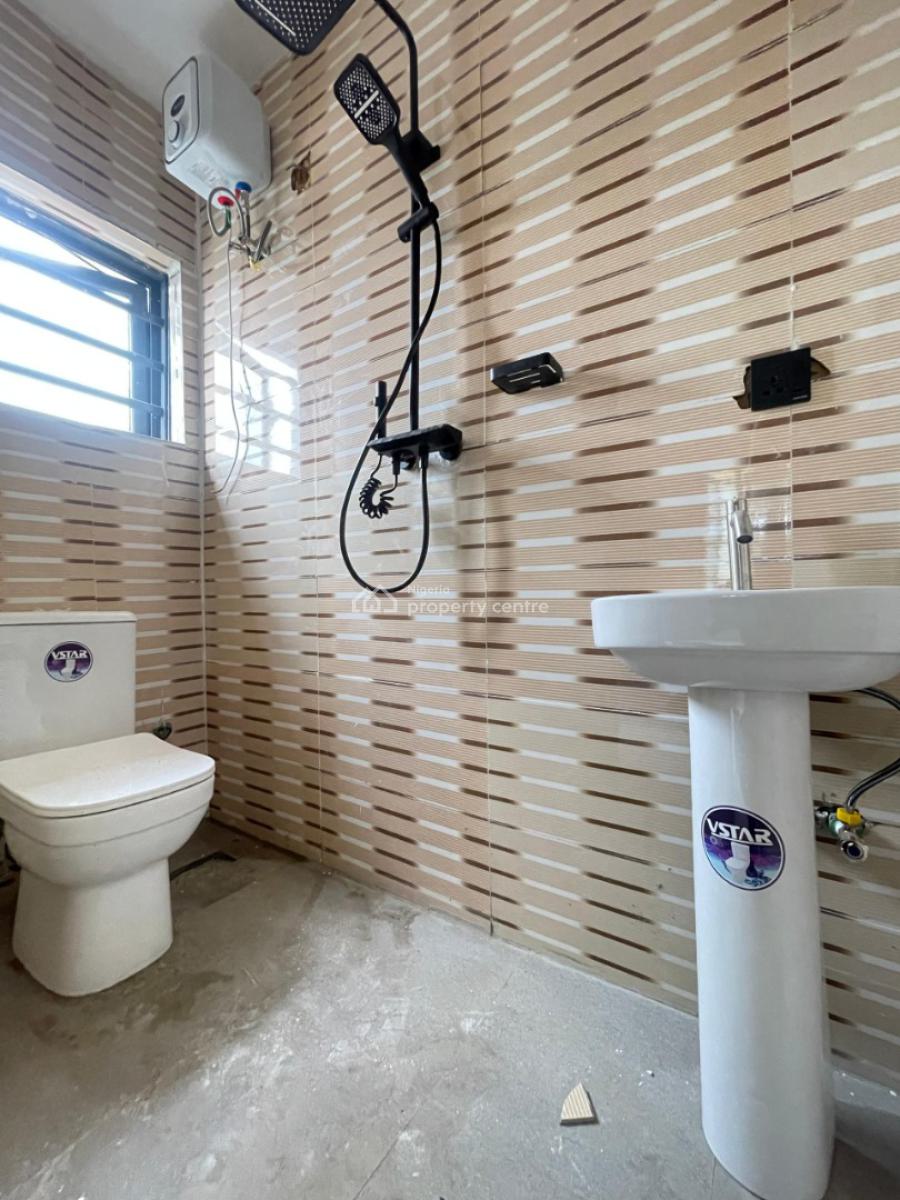 Luxurious 2 Bedroom Apartment, Surulere, Lagos, Flat / Apartment for Sale