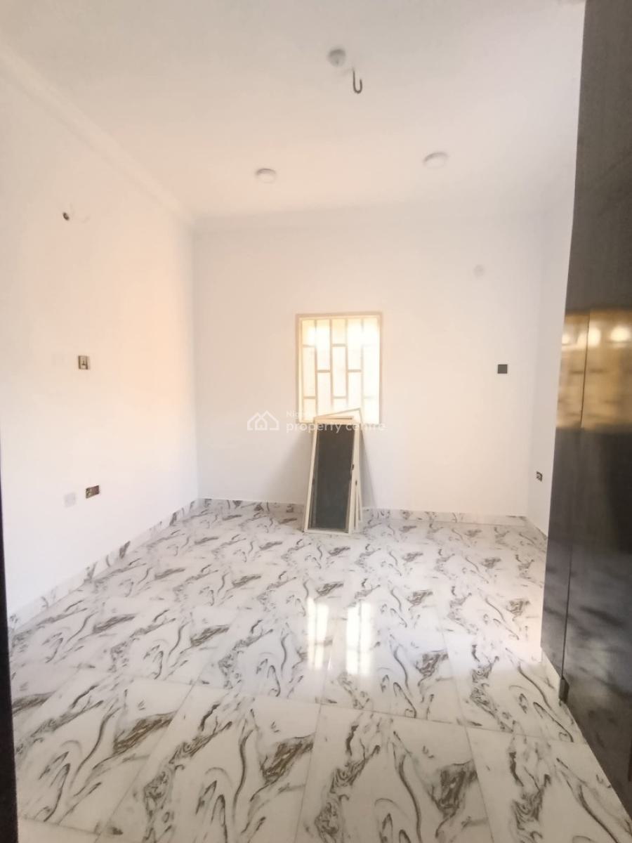 Available 2 Bedroom Apartments with Bq, Agbowo, Ibadan, Oyo, Flat / Apartment for Sale