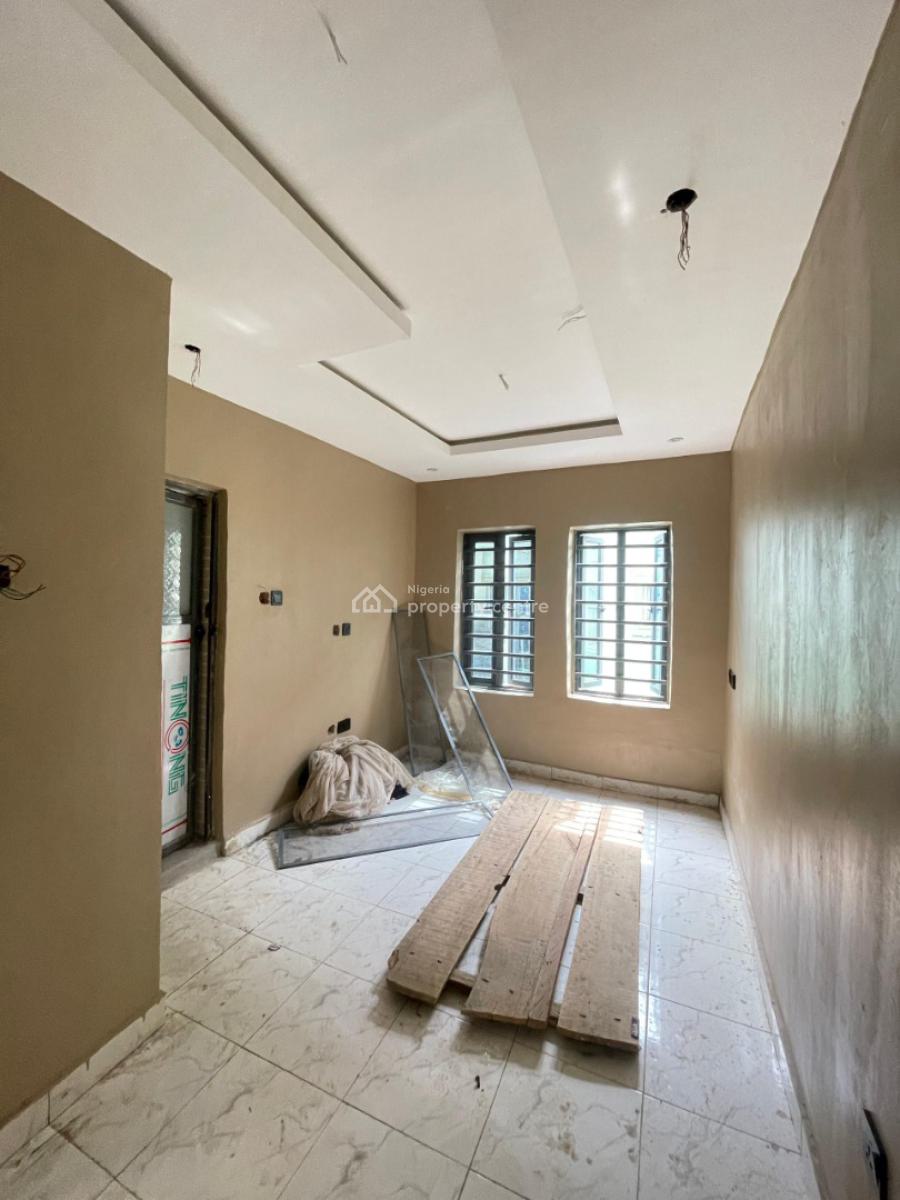 Luxurious 1 Bedroom Apartment, Surulere, Surulere, Lagos, Mini Flat (room and Parlour) for Sale