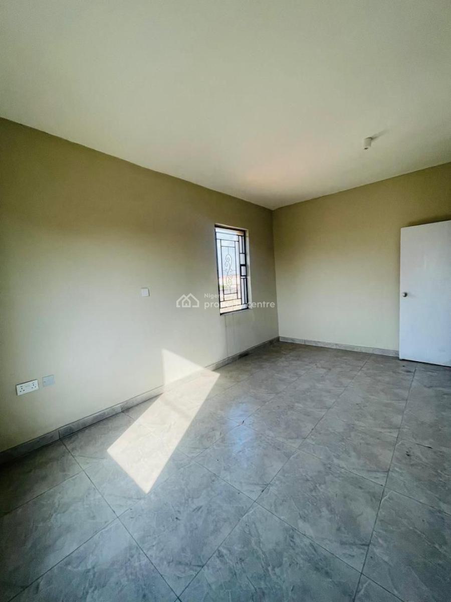 1 Bedroom Apartment in a Serene Environment with C of O , Surulere Lag, 1 Bedroom Apartment with C of O in a Serene Environment, Surulere, Lagos, Flat / Apartment for Sale