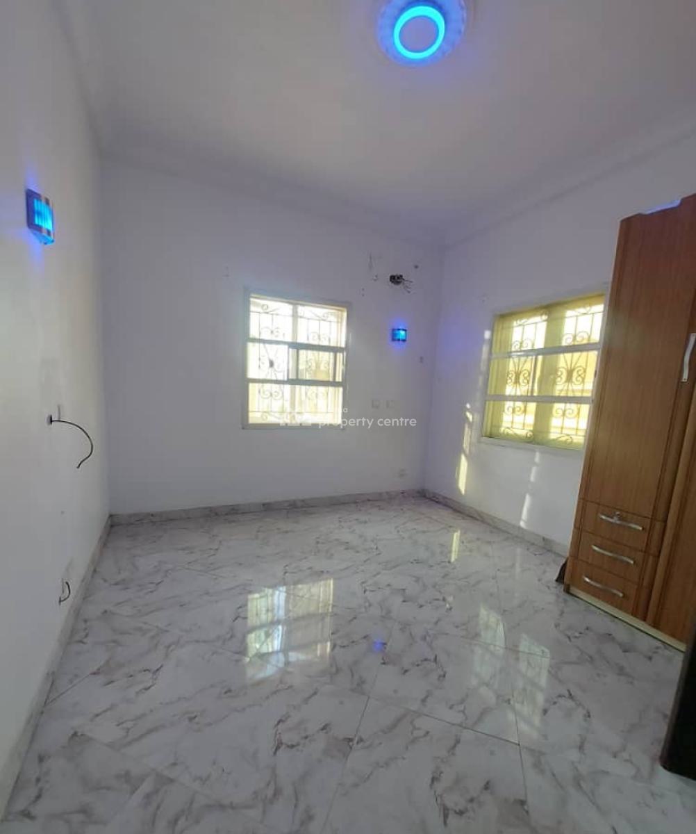 Well Built 2 Bedroom Apartment, Chevron, Lekki, Lagos, Flat / Apartment for Rent