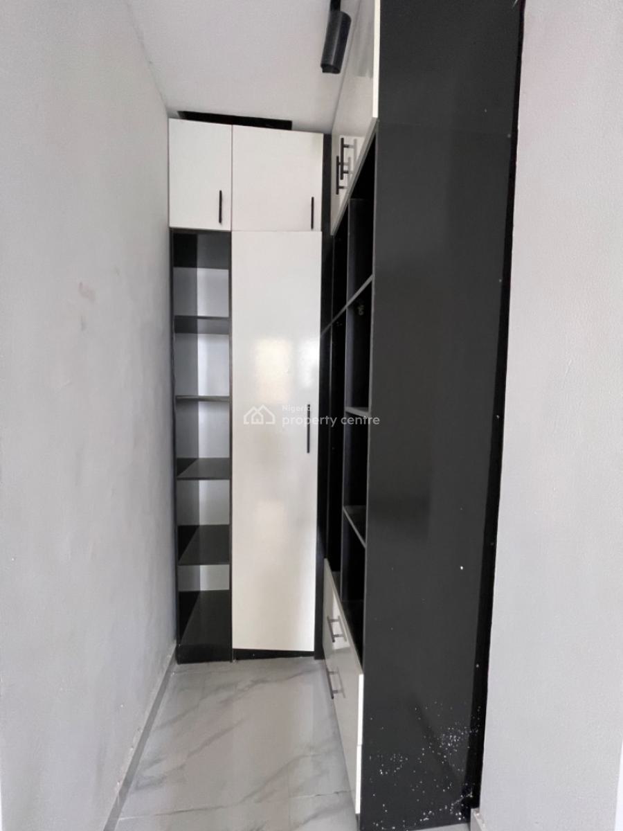 1 Bedroom Apartment, Ologolo, Lekki, Lagos, Flat / Apartment for Rent
