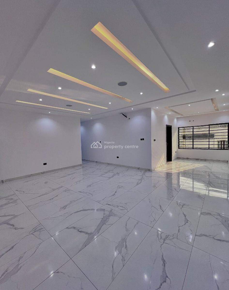 Fully Serviced 3 Bedroom Apartment with Elevator, Lekki Phase 1, Lekki, Lagos, Block of Flats for Sale