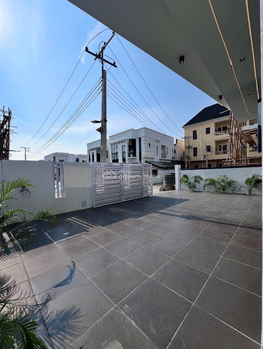 Stunning 4 Bedroom Maisonette with a Swimming Pool, Lekki Phase 1, Lekki, Lagos, Detached Duplex for Sale