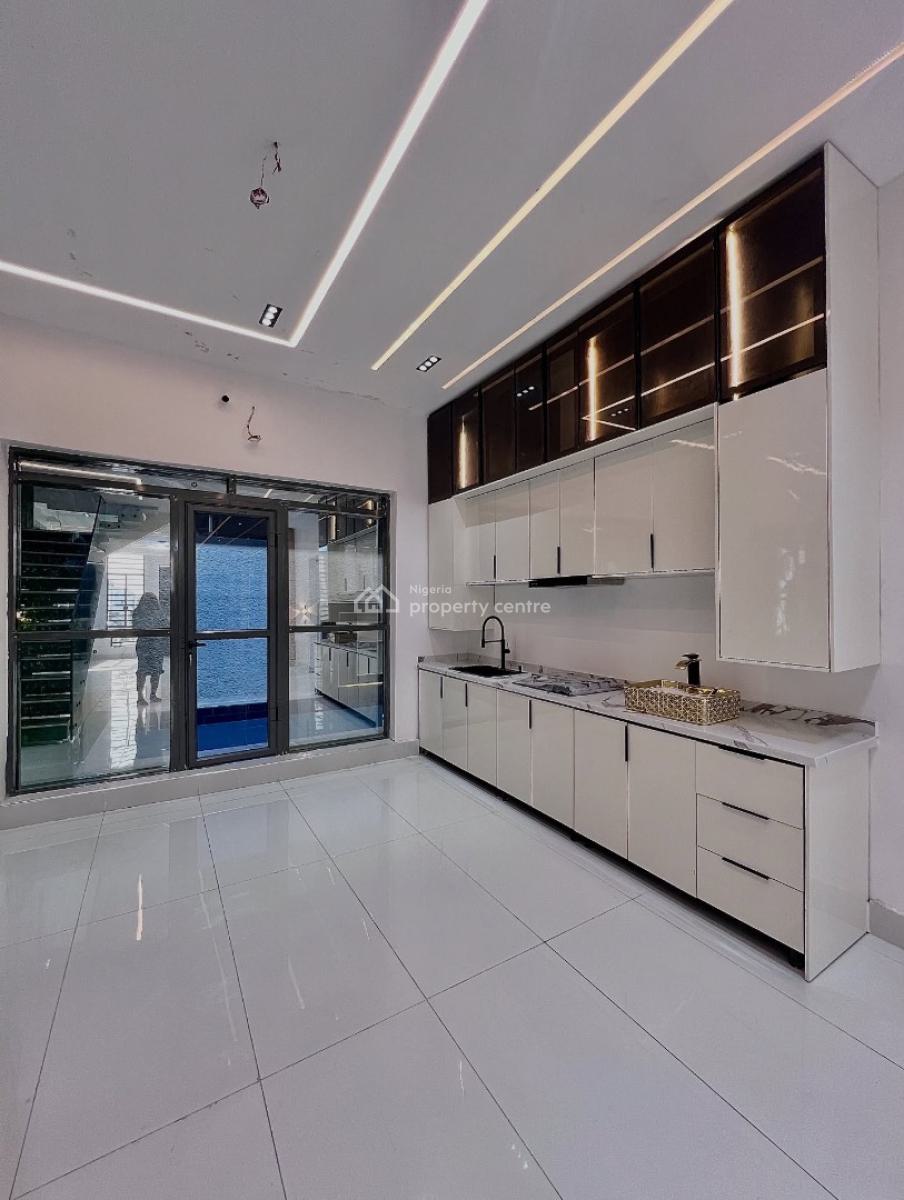 Stunning 4 Bedroom Maisonette with a Swimming Pool, Lekki Phase 1, Lekki, Lagos, Detached Duplex for Sale