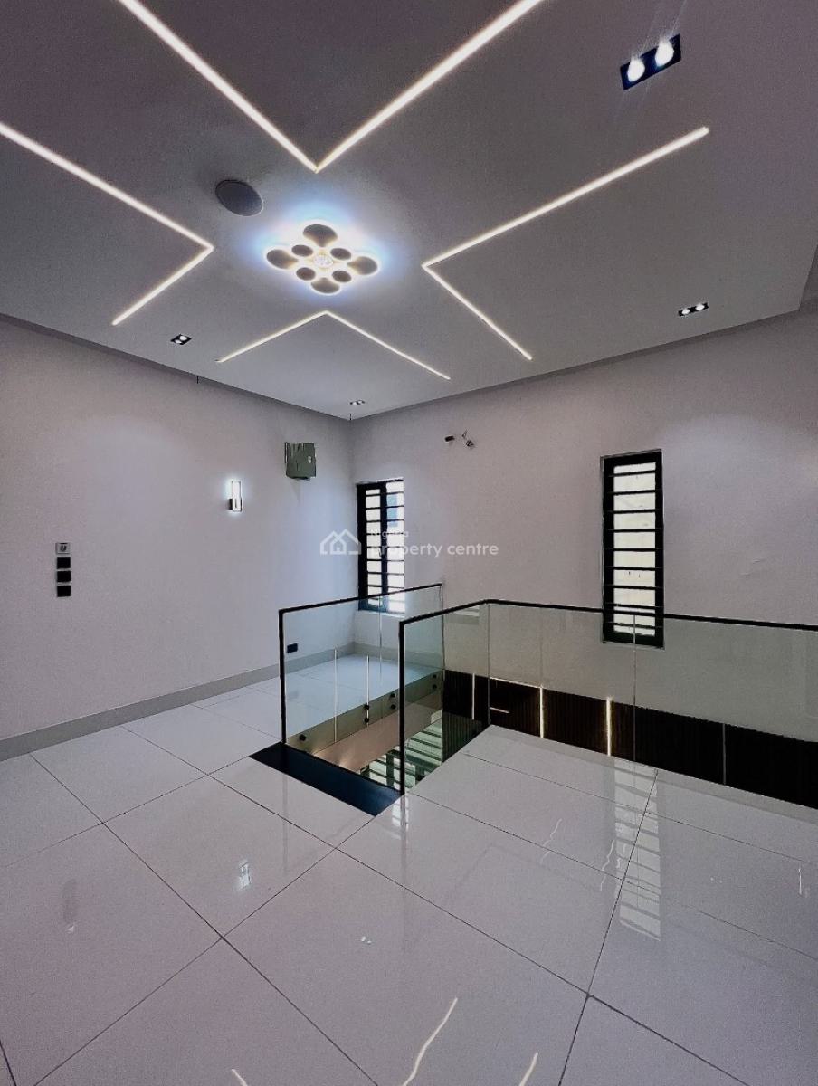 Stunning 4 Bedroom Maisonette with a Swimming Pool, Lekki Phase 1, Lekki, Lagos, Detached Duplex for Sale