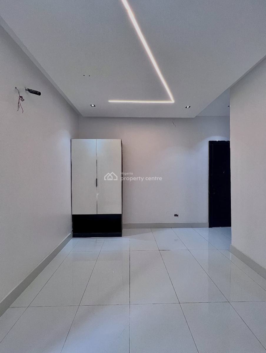 Stunning 4 Bedroom Maisonette with a Swimming Pool, Lekki Phase 1, Lekki, Lagos, Detached Duplex for Sale