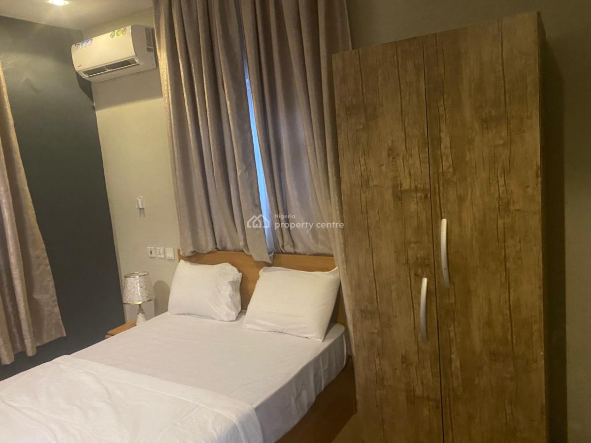 Fully Furnished and Serviced 3 Bedroom Flat in a Lovely Estate, Maryland, Lagos, Flat / Apartment for Rent