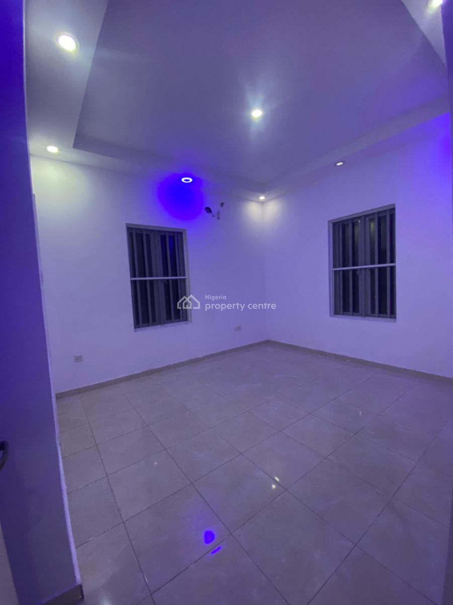Luxurious  2bed and Palour Apartment with Balcony, Lekki, Osapa, Lekki, Lagos, Flat / Apartment for Rent