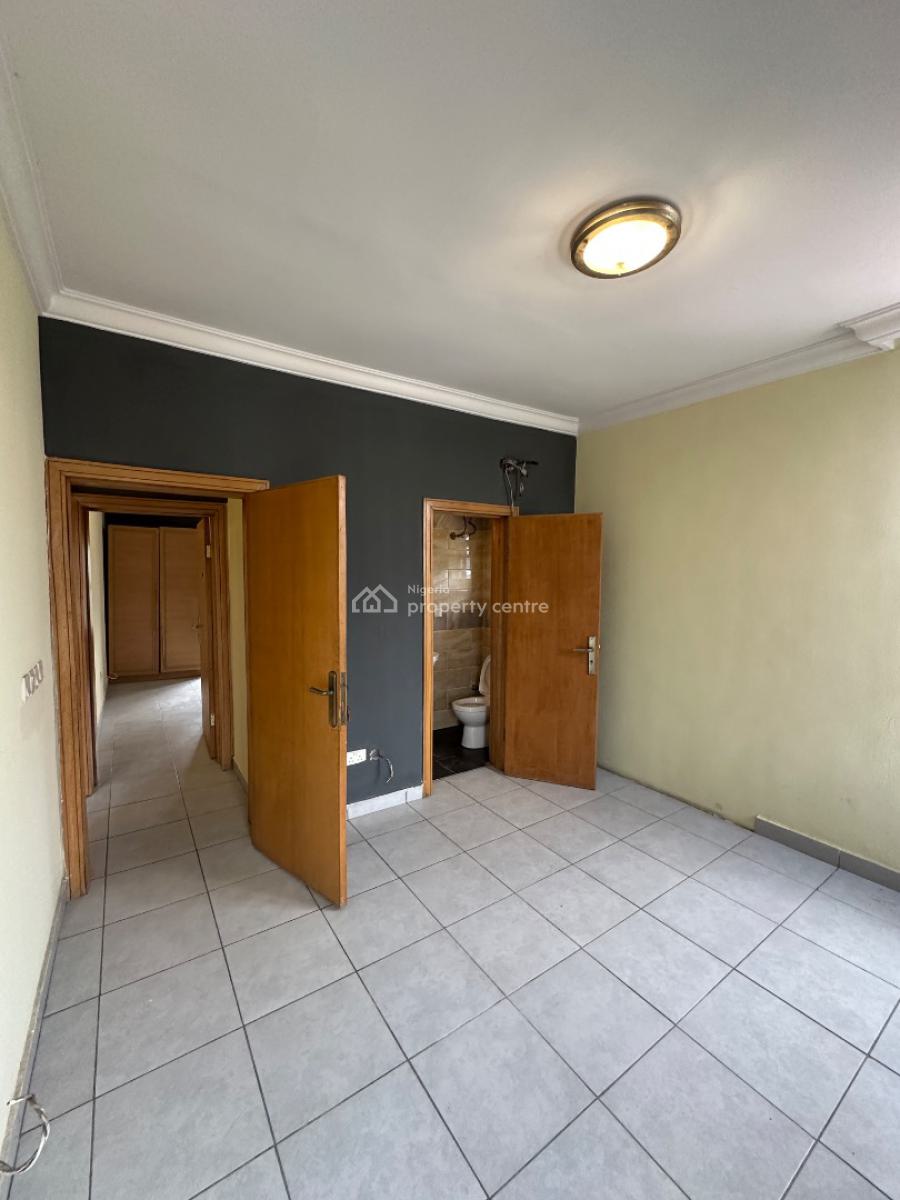 2bedroom Apartment, Lekki Phase 1, Lekki, Lagos, Flat / Apartment for Rent