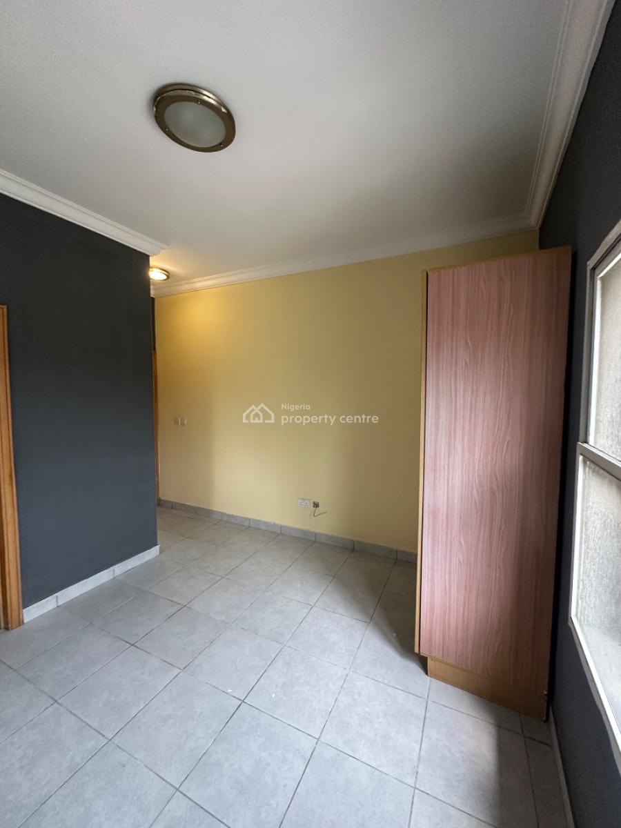2bedroom Apartment, Lekki Phase 1, Lekki, Lagos, Flat / Apartment for Rent