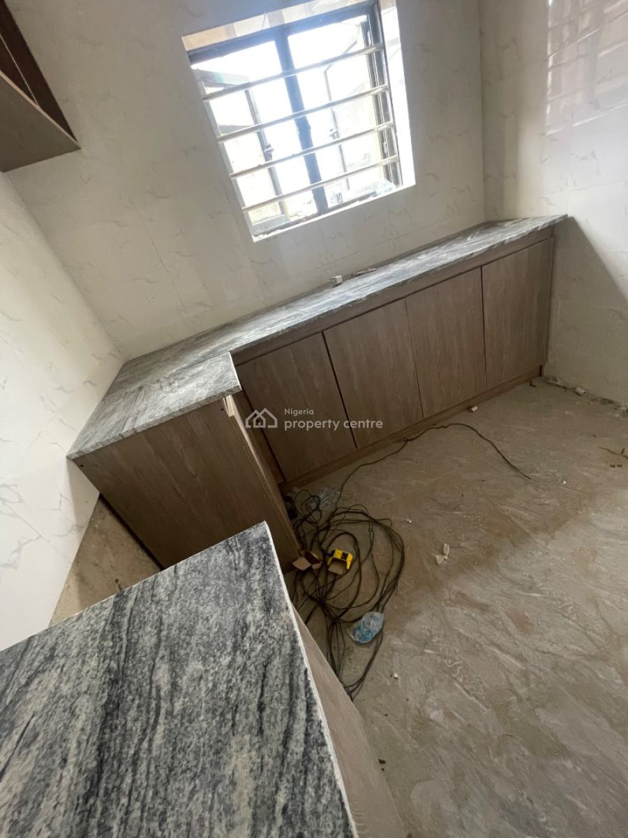 Luxury 2 Bedroom Flat, Both En-suite, with a Visitors Toilet, Kilo, Surulere, Lagos, Flat / Apartment for Rent