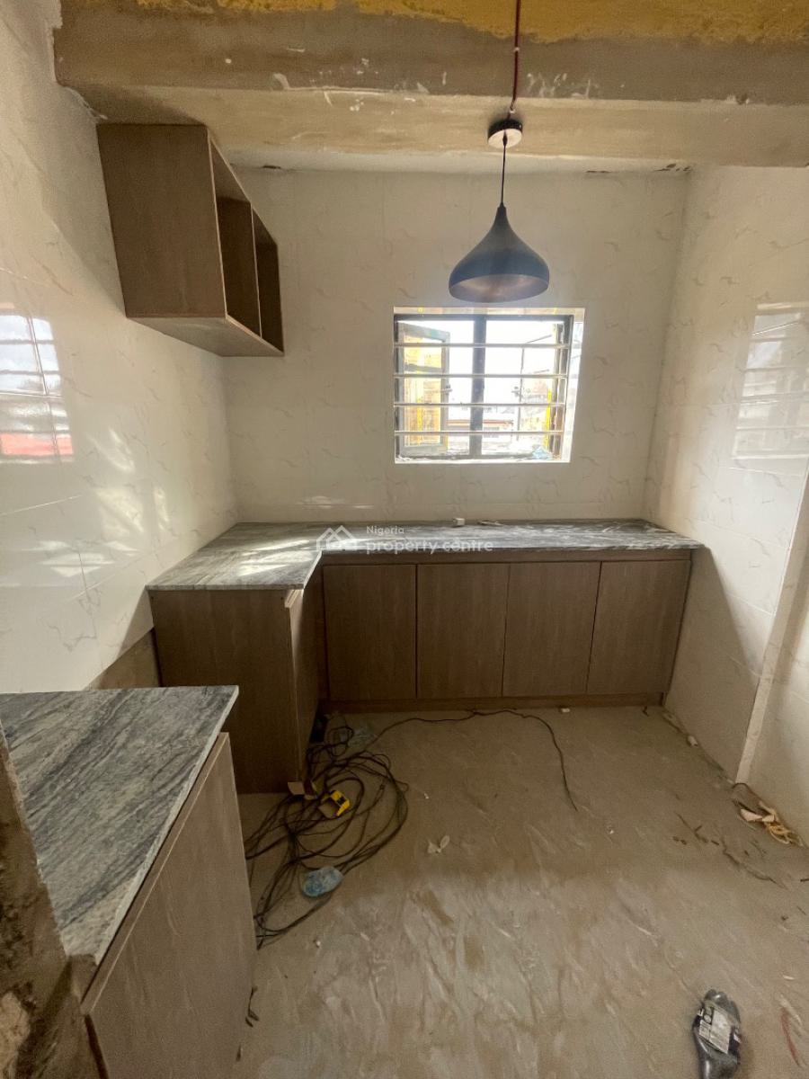 Luxury 2 Bedroom Flat, Both En-suite, with a Visitors Toilet, Kilo, Surulere, Lagos, Flat / Apartment for Rent
