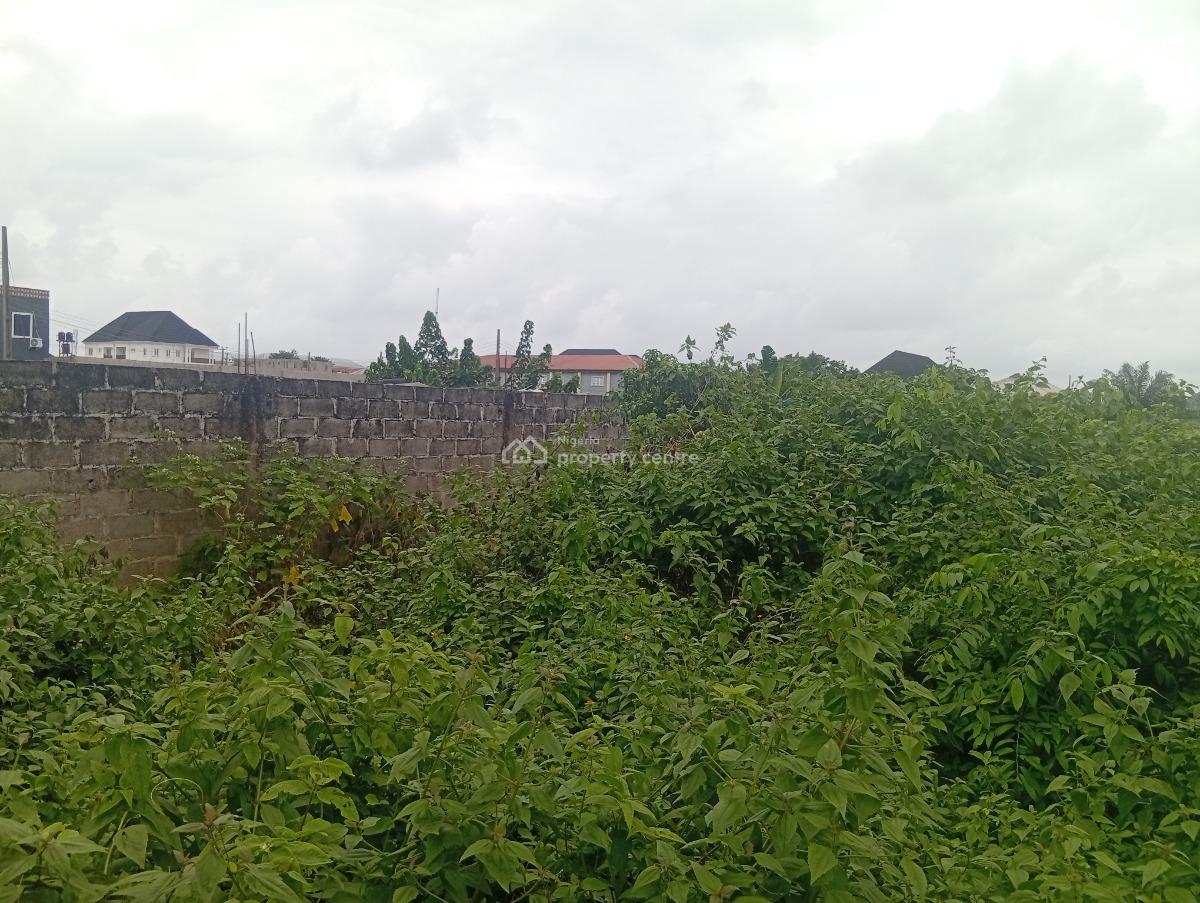 a Plot Distress, Elemoro, Bogije, Ibeju Lekki, Lagos, Mixed-use Land for Sale