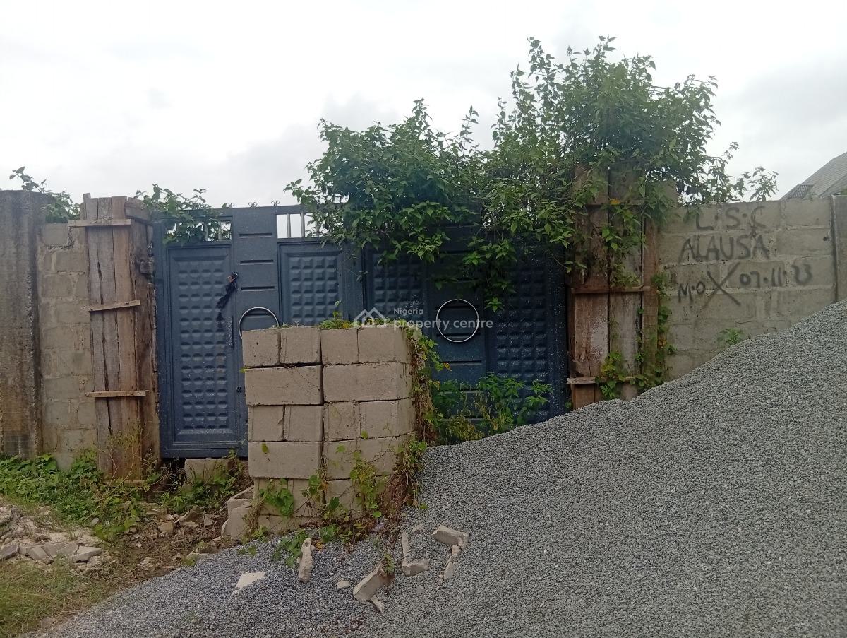 a Plot Distress, Elemoro, Bogije, Ibeju Lekki, Lagos, Mixed-use Land for Sale