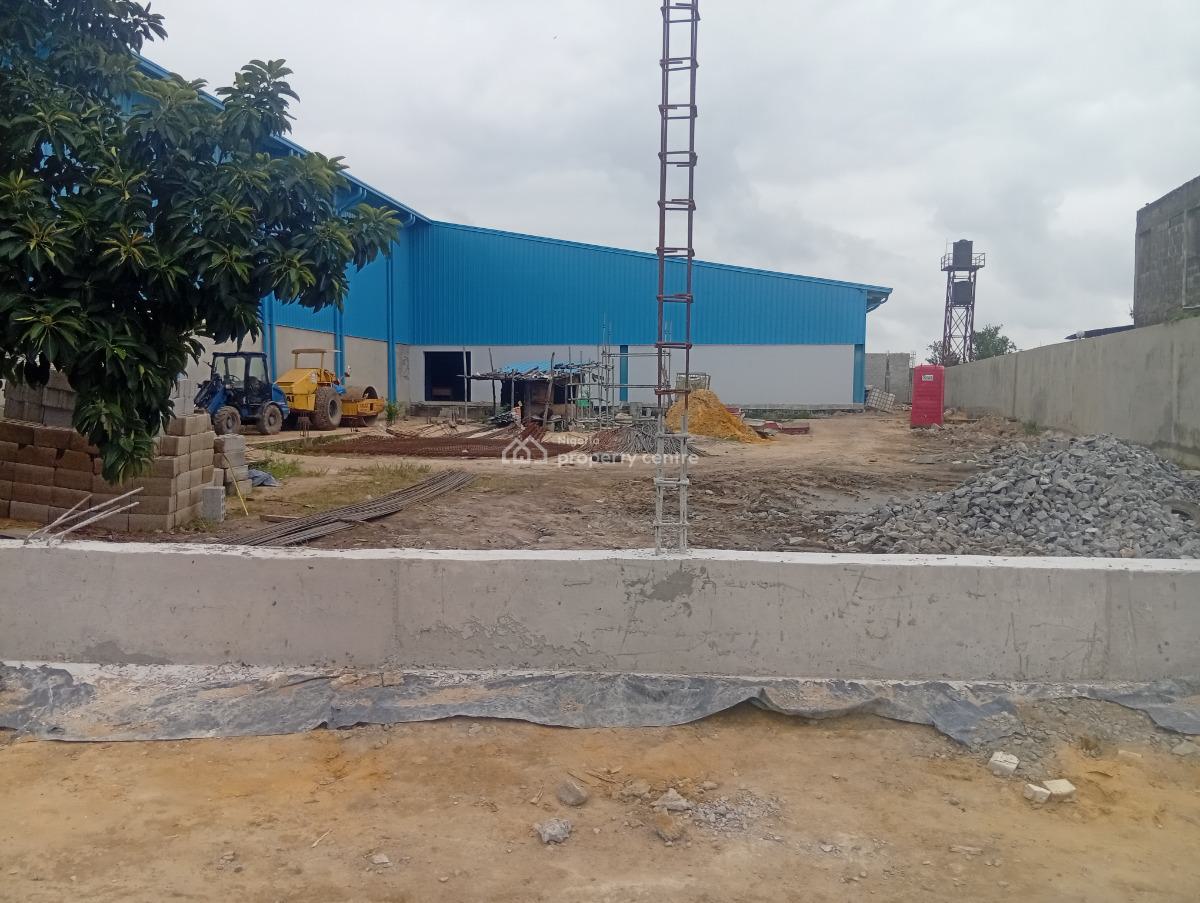 a Plot Distress, Elemoro, Bogije, Ibeju Lekki, Lagos, Mixed-use Land for Sale