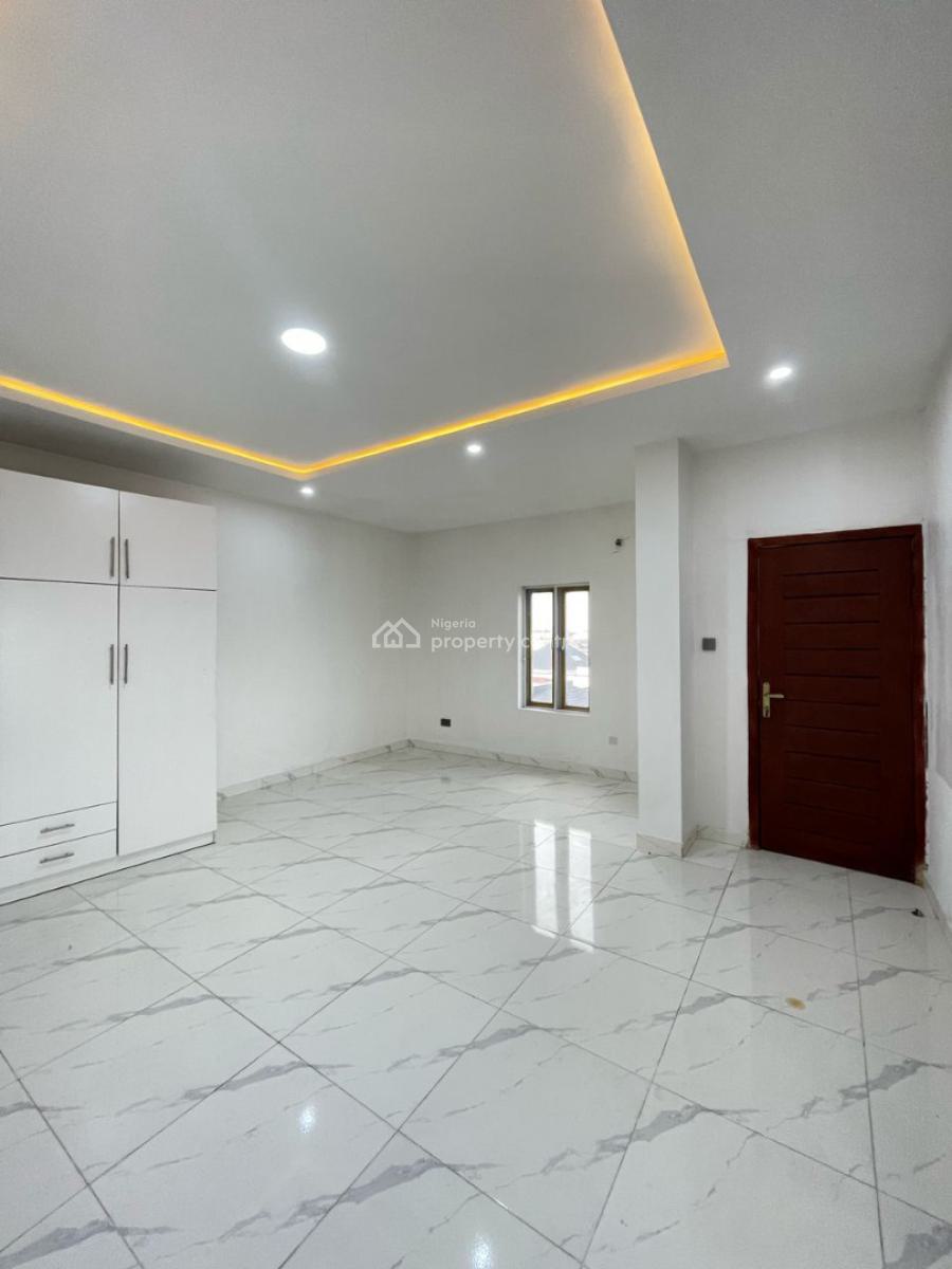 Lovely 4 Bedrooms Flat Apartment with Boyz Quarter, Off Chief Yemi Idowu Way, Osapa, Lekki, Lagos, Flat / Apartment for Sale