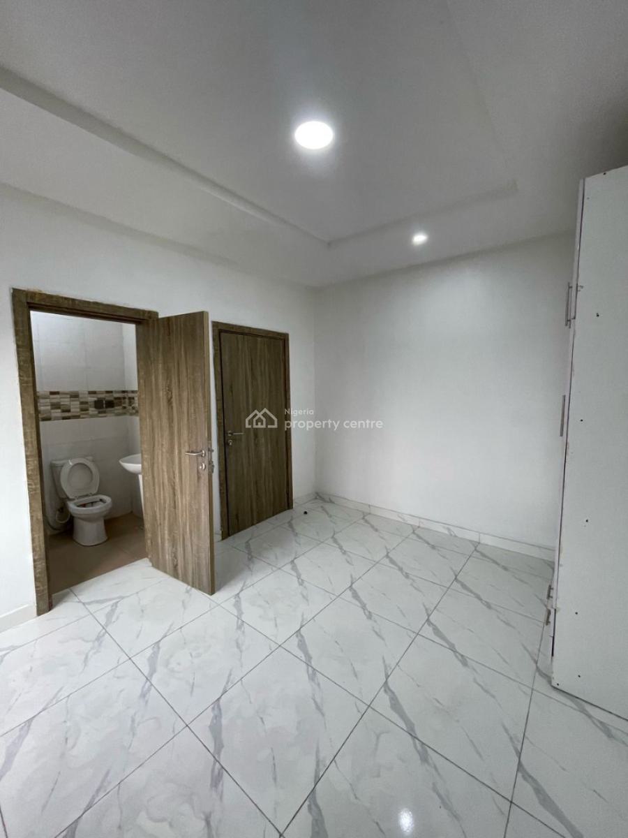 Lovely 4 Bedrooms Flat Apartment with Boyz Quarter, Off Chief Yemi Idowu Way, Osapa, Lekki, Lagos, Flat / Apartment for Sale