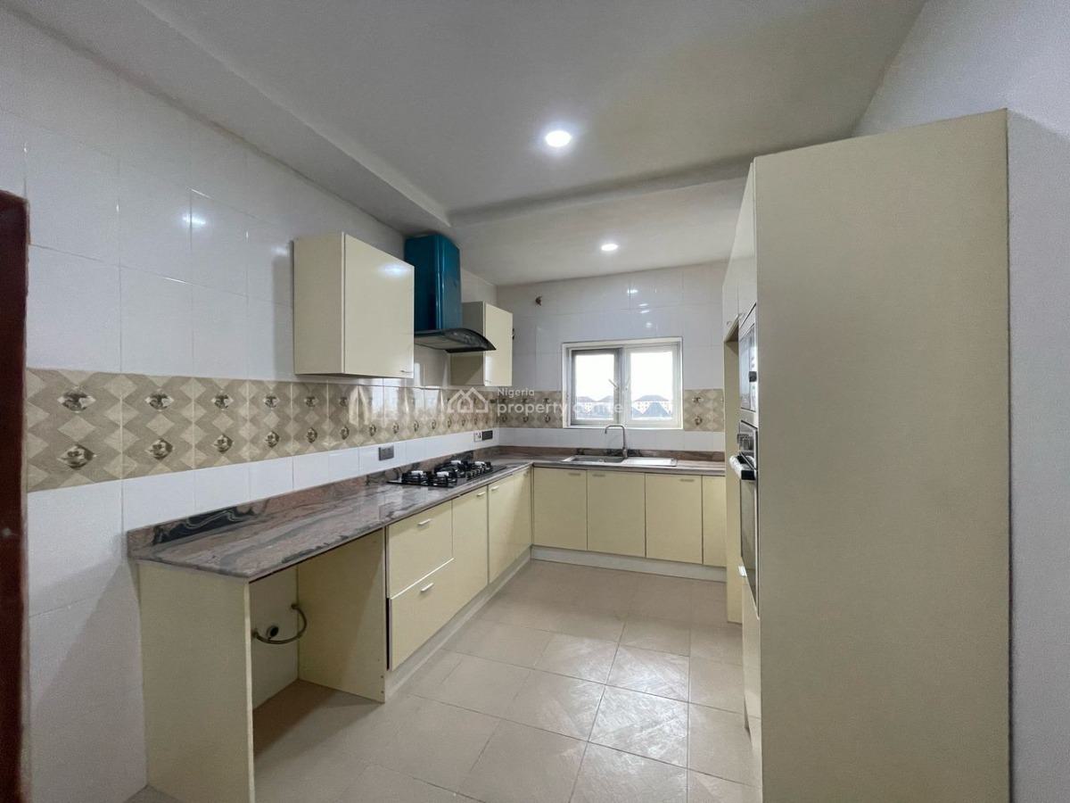 Lovely 4 Bedrooms Flat Apartment with Boyz Quarter, Off Chief Yemi Idowu Way, Osapa, Lekki, Lagos, Flat / Apartment for Sale
