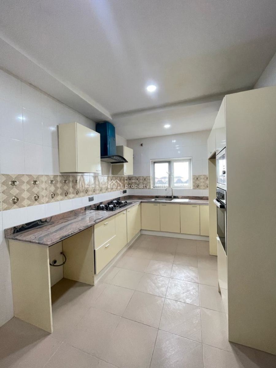 Lovely 4 Bedrooms Flat Apartment with Boyz Quarter, Off Chief Yemi Idowu Way, Osapa, Lekki, Lagos, Flat / Apartment for Sale