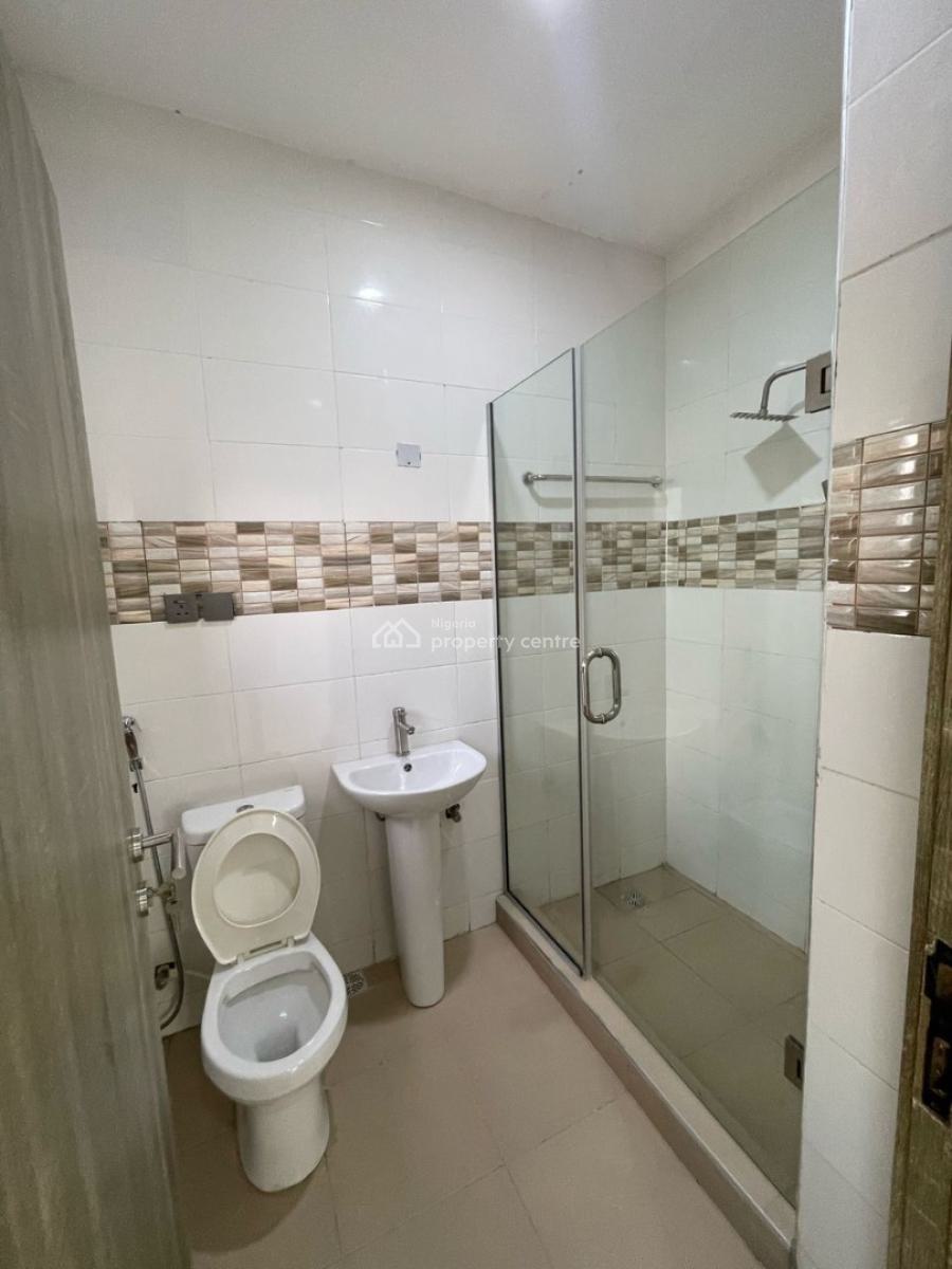 Lovely 4 Bedrooms Flat Apartment with Boyz Quarter, Off Chief Yemi Idowu Way, Osapa, Lekki, Lagos, Flat / Apartment for Sale