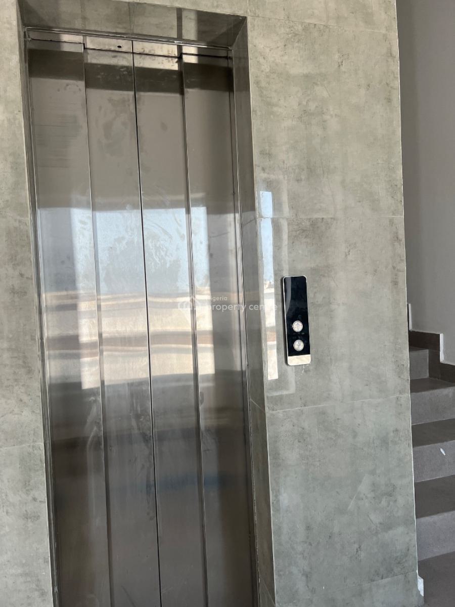 3 Bedroom Apartment, Fully Serviced with a Bq and a Rooftop Pool, Lekki Phase1, Lekki Phase 1, Lekki, Lagos, Flat / Apartment for Rent