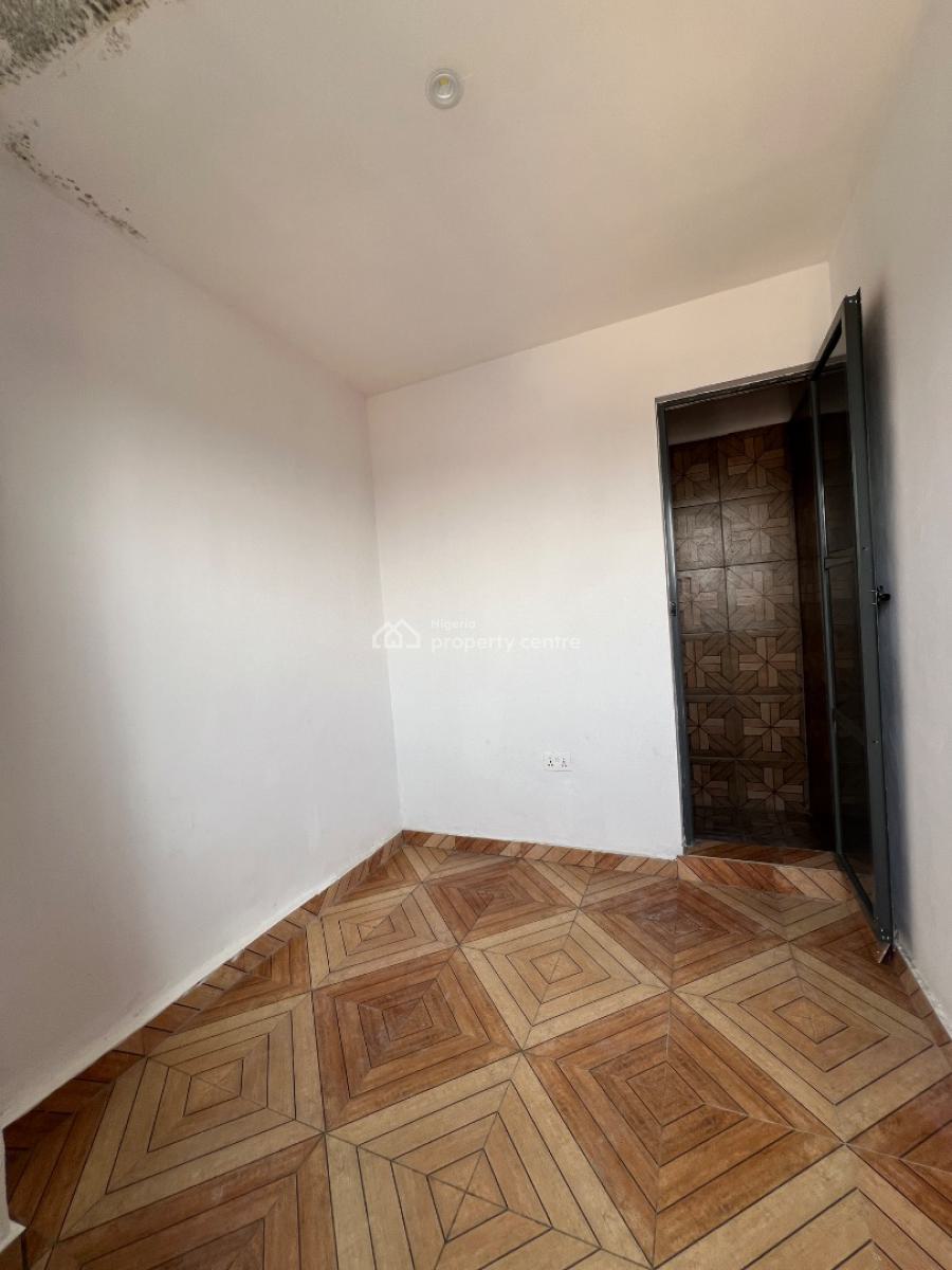 3 Bedroom Apartment, Fully Serviced with a Bq and a Rooftop Pool, Lekki Phase1, Lekki Phase 1, Lekki, Lagos, Flat / Apartment for Rent