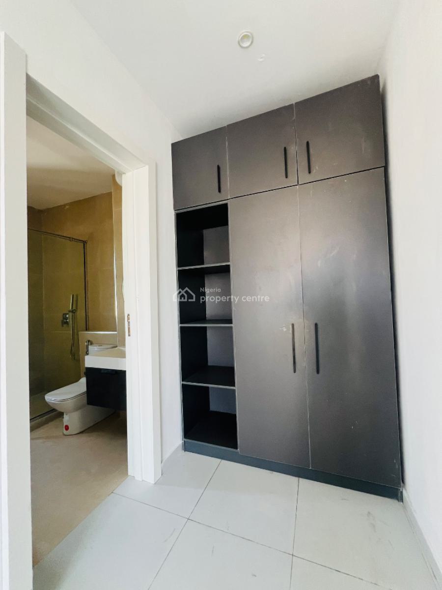 3 Bedroom Apartment, Fully Serviced with a Bq and a Rooftop Pool, Lekki Phase1, Lekki Phase 1, Lekki, Lagos, Flat / Apartment for Rent