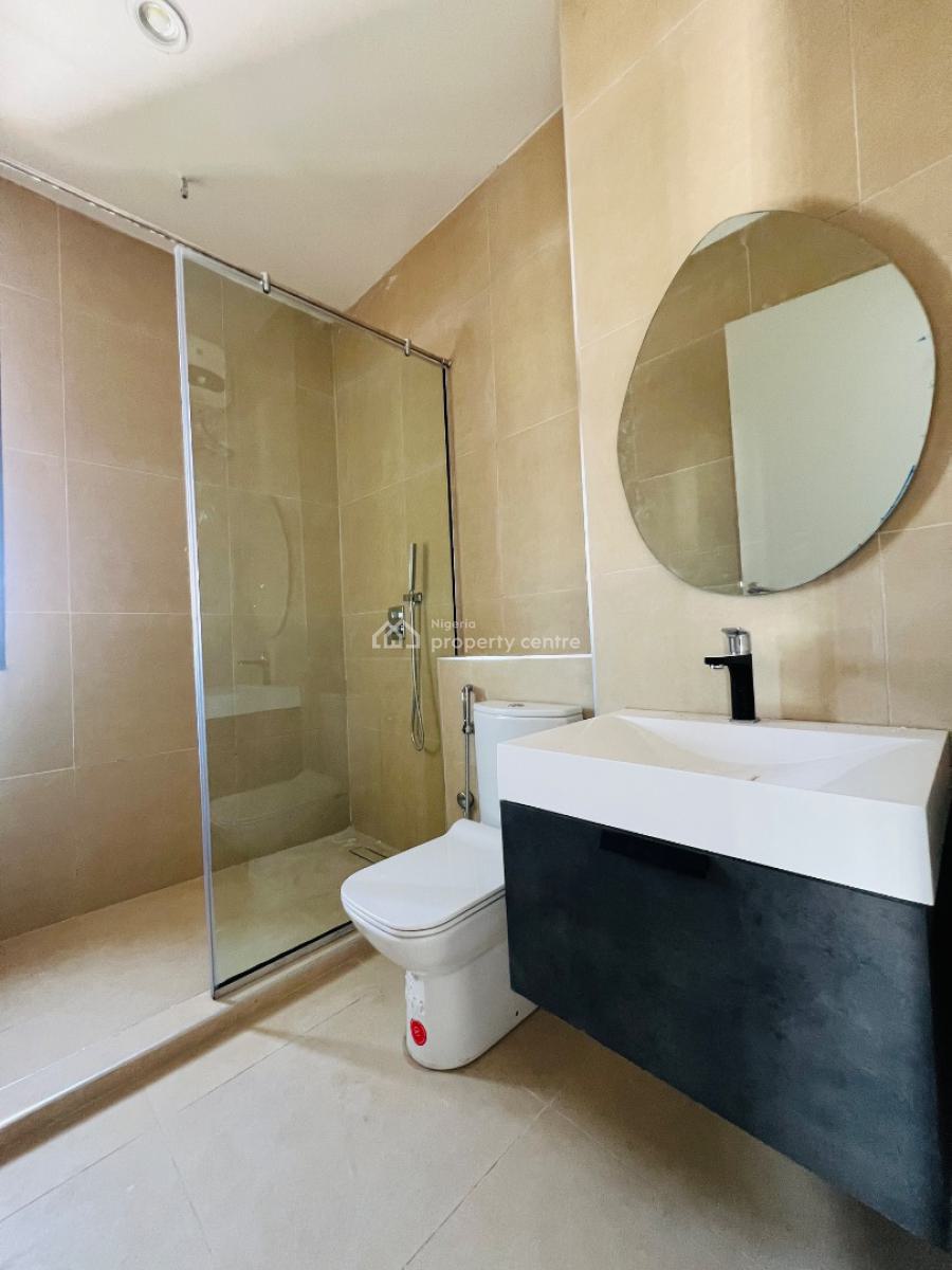 3 Bedroom Apartment, Fully Serviced with a Bq and a Rooftop Pool, Lekki Phase1, Lekki Phase 1, Lekki, Lagos, Flat / Apartment for Rent