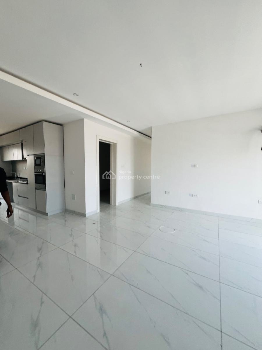 3 Bedroom Apartment, Fully Serviced with a Bq and a Rooftop Pool, Lekki Phase1, Lekki Phase 1, Lekki, Lagos, Flat / Apartment for Rent
