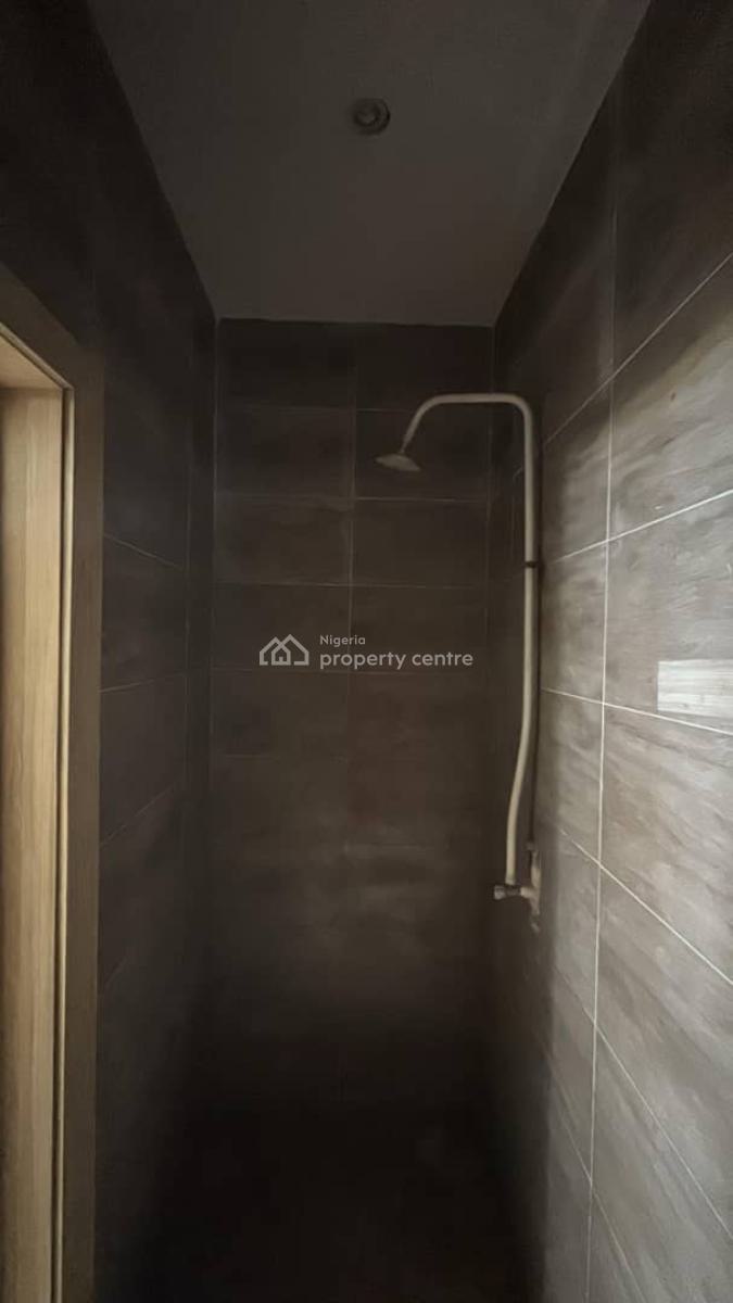 Self Contained Bq, Pinnock Beach Estate, Osapa, Lekki, Lagos, Flat / Apartment for Rent