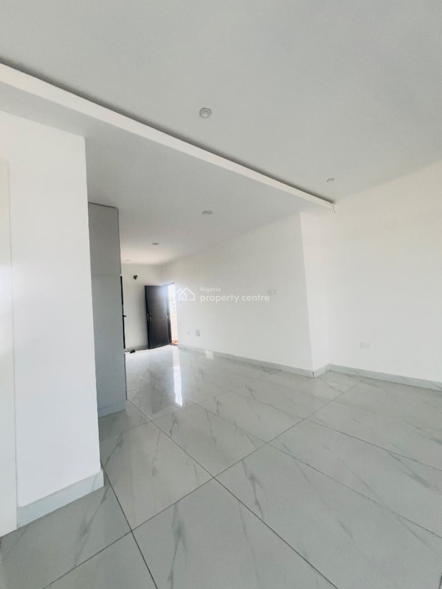 3 Bedroom Apartment Fully Serviced, with Bq and a Rooftop Pool, Lekki Phase 1, Lekki, Lagos, Flat / Apartment for Rent