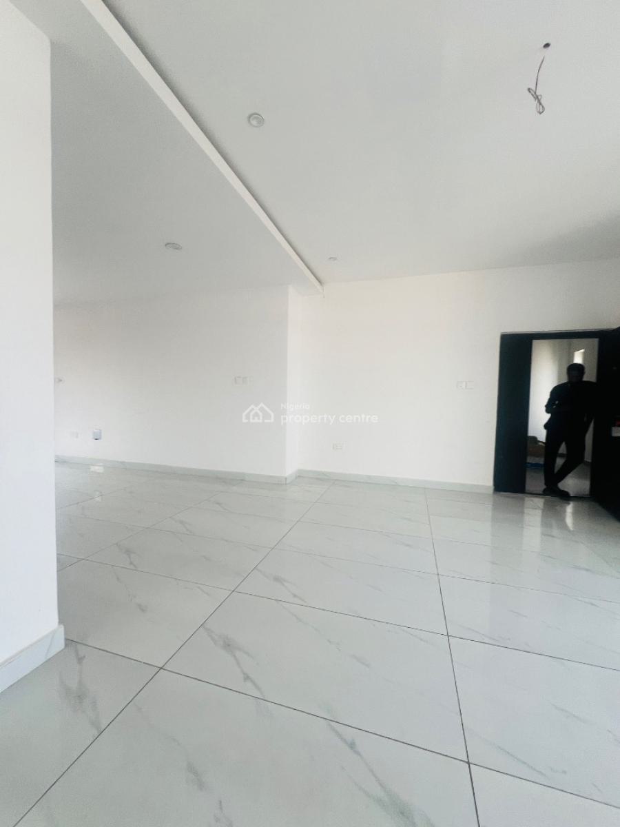 3 Bedroom Apartment Fully Serviced, with Bq and a Rooftop Pool, Lekki Phase 1, Lekki, Lagos, Flat / Apartment for Rent