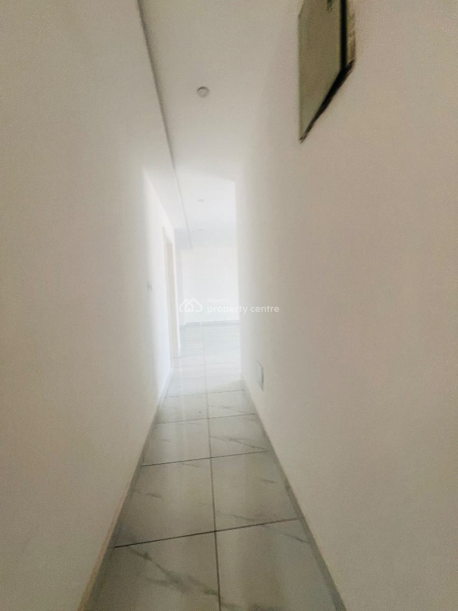 3 Bedroom Apartment Fully Serviced, with Bq and a Rooftop Pool, Lekki Phase 1, Lekki, Lagos, Flat / Apartment for Rent