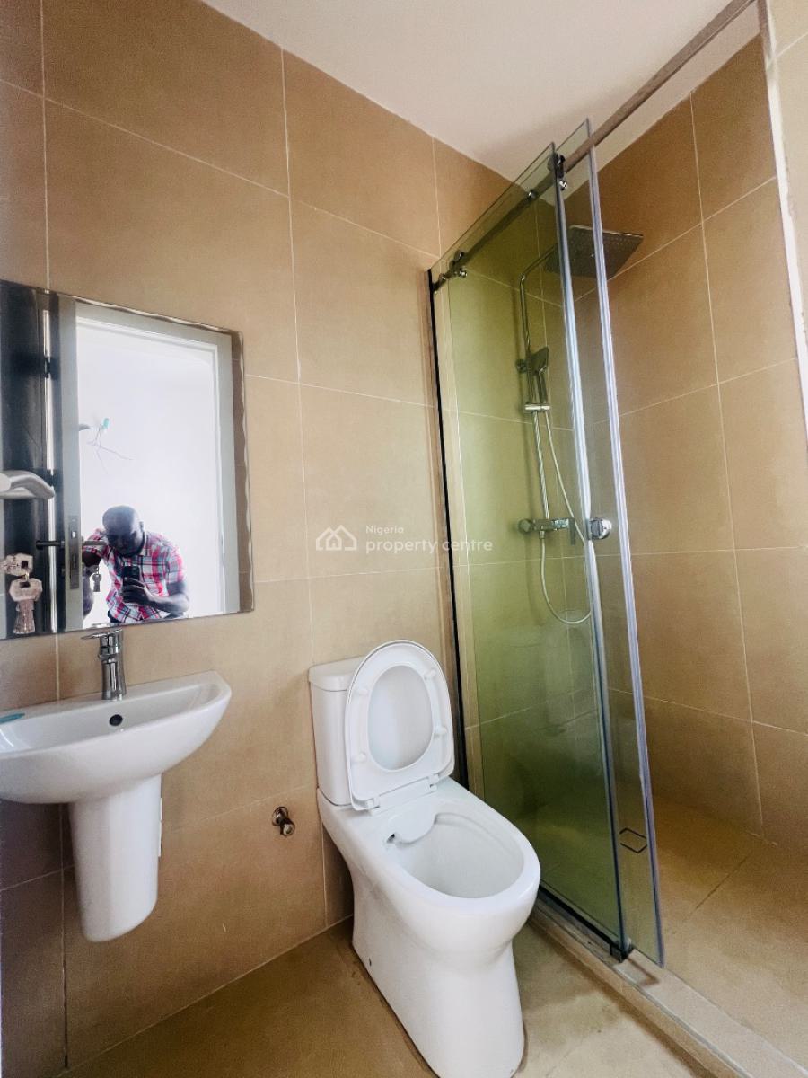 3 Bedroom Apartment Fully Serviced, with Bq and a Rooftop Pool, Lekki Phase 1, Lekki, Lagos, Flat / Apartment for Rent