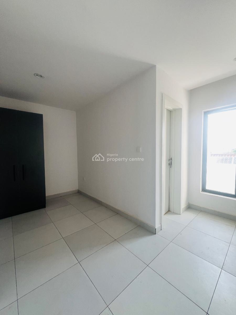 3 Bedroom Apartment Fully Serviced, with Bq and a Rooftop Pool, Lekki Phase 1, Lekki, Lagos, Flat / Apartment for Rent