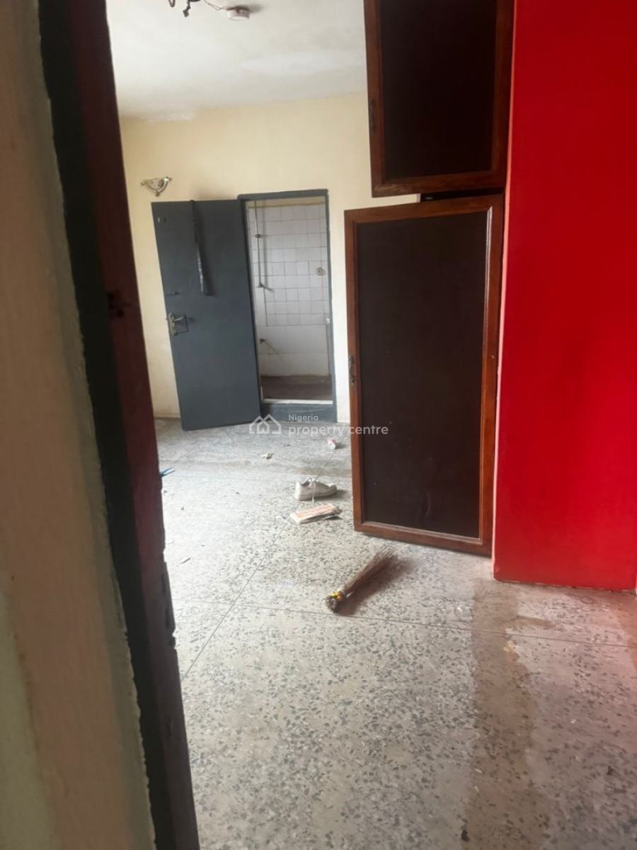 4bedroom Flat, Oregun, Ikeja, Lagos, Flat / Apartment for Rent
