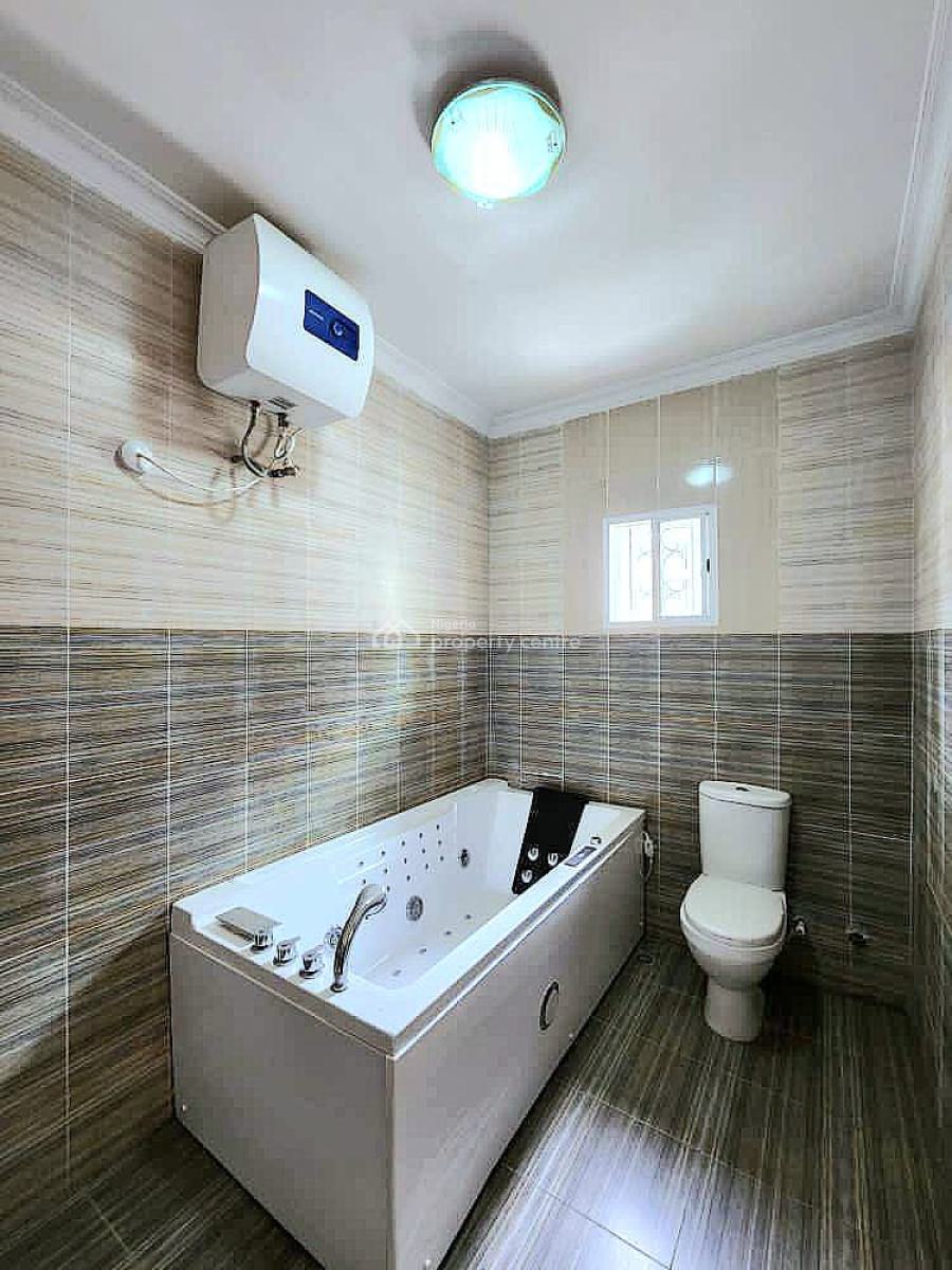 Luxurious 5bedrooms Fully Detached Duplex with 2bqs, Northen Foreshore Chevron, Lekki, Lagos, Detached Duplex for Sale