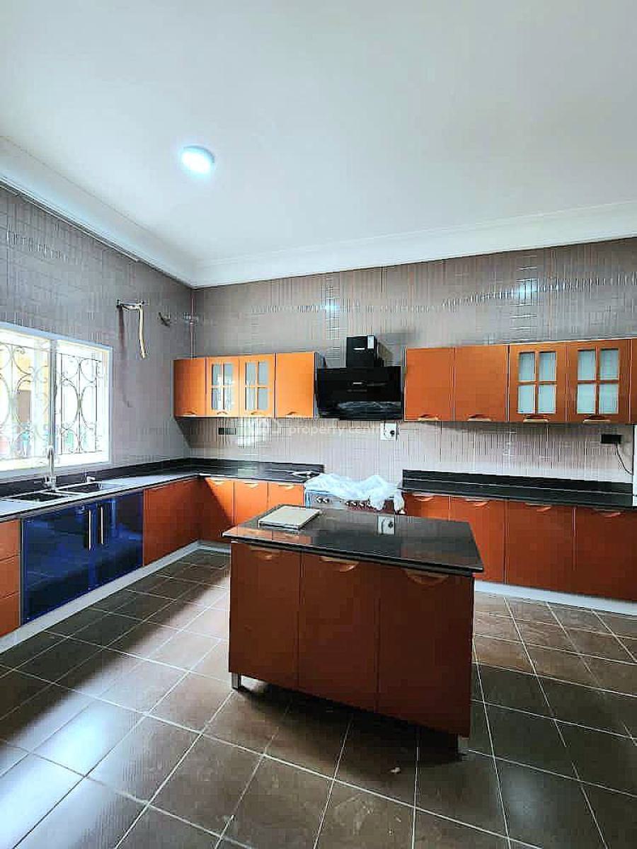 Luxurious 5bedrooms Fully Detached Duplex with 2bqs, Northen Foreshore Chevron, Lekki, Lagos, Detached Duplex for Sale