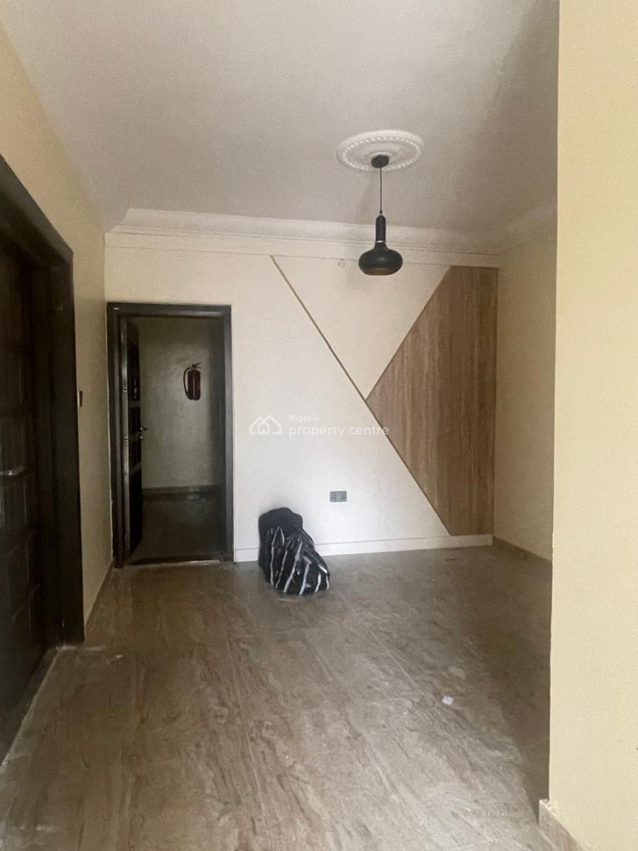 5 Bedroom Semi Detached House in Lekki Phase 1, Lekki Phase 1, Lekki, Lagos, Commercial Property for Rent