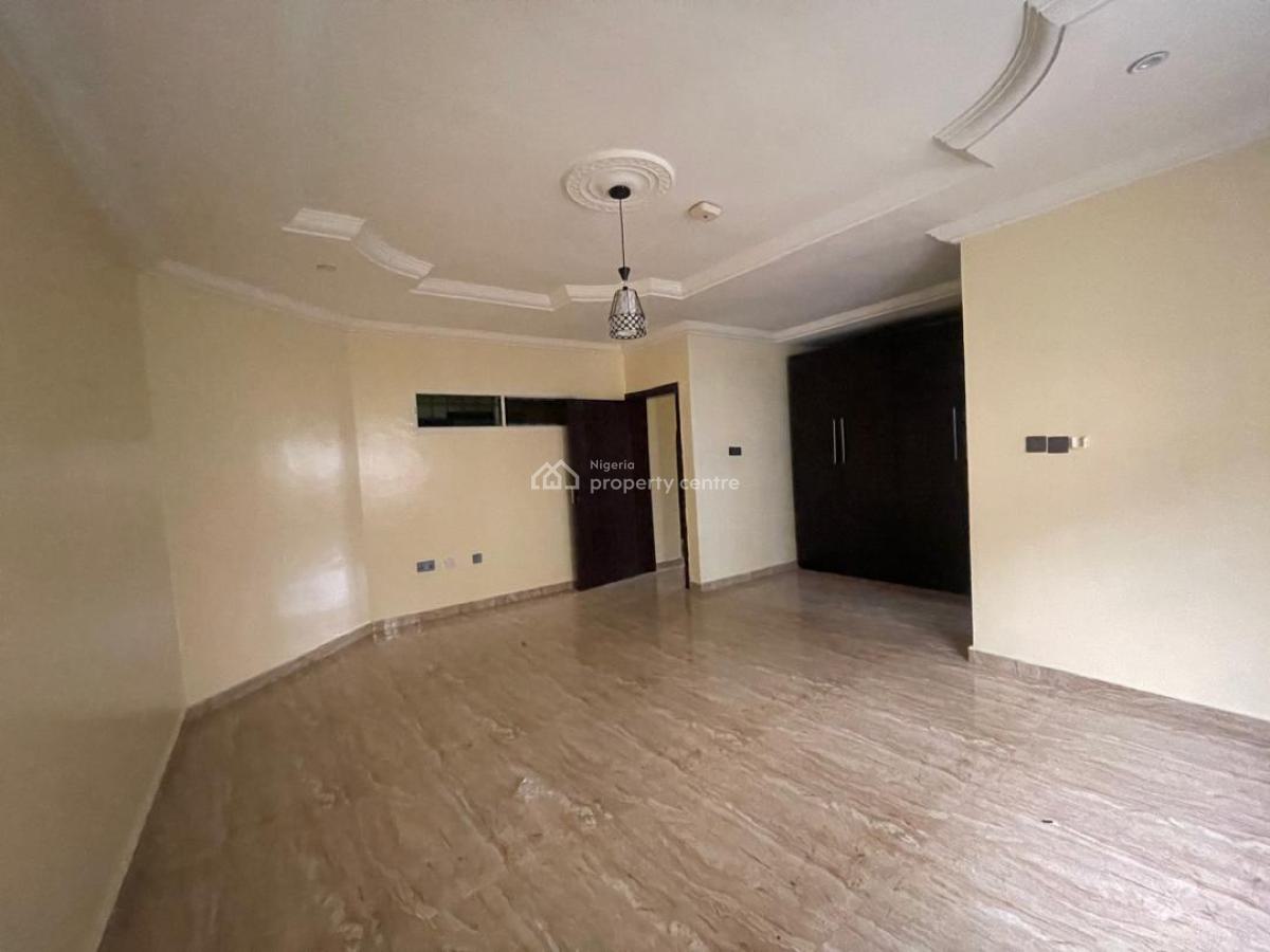 5 Bedroom Semi Detached House in Lekki Phase 1, Lekki Phase 1, Lekki, Lagos, Commercial Property for Rent