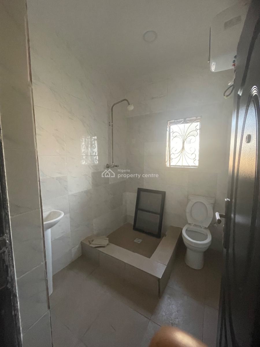 Nice and Spacious 2 Bedroom Apartment in a Serene Neighborhood, Thomas Estate, Ajah, Lagos, House for Rent