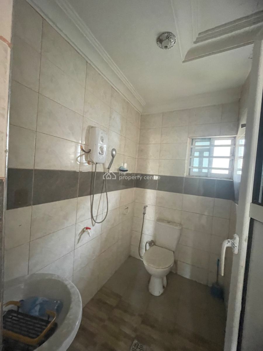 Nice and Spacious 2 Bedroom Apartment in a Serene Neighborhood, Thomas Estate, Ajah, Lagos, House for Rent