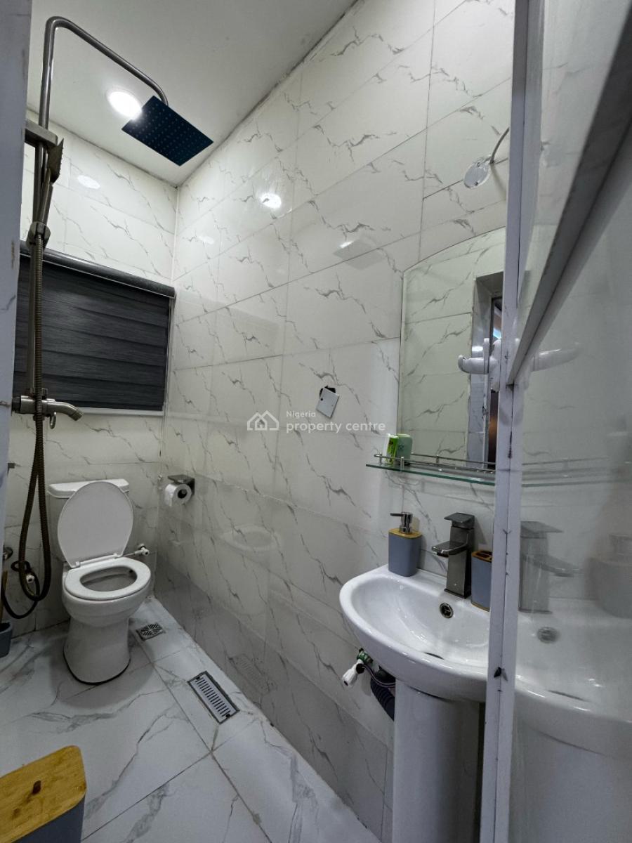 Prime Residence Studio Apt, 119 Oyadiran Estate, Yaba, Lagos, Flat / Apartment Short Let