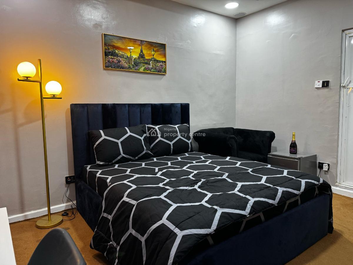 Prime Residence Studio Apt, 119 Oyadiran Estate, Yaba, Lagos, Flat / Apartment Short Let